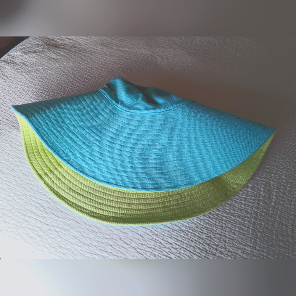 Vintage Lacoste sun hat
